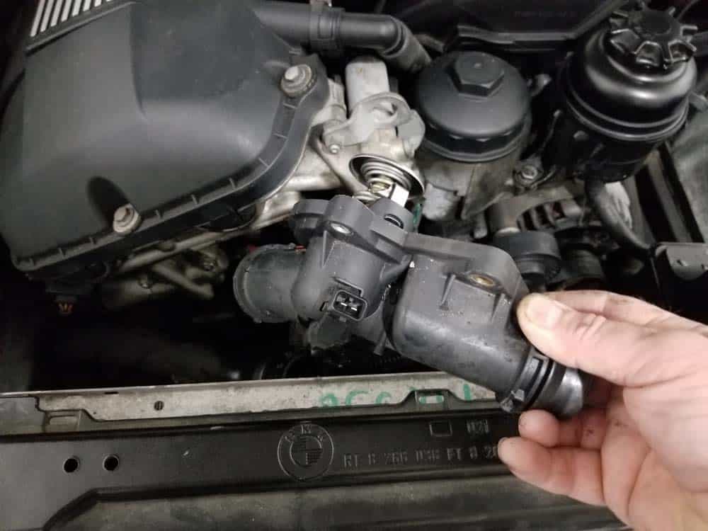 See U284E repair manual